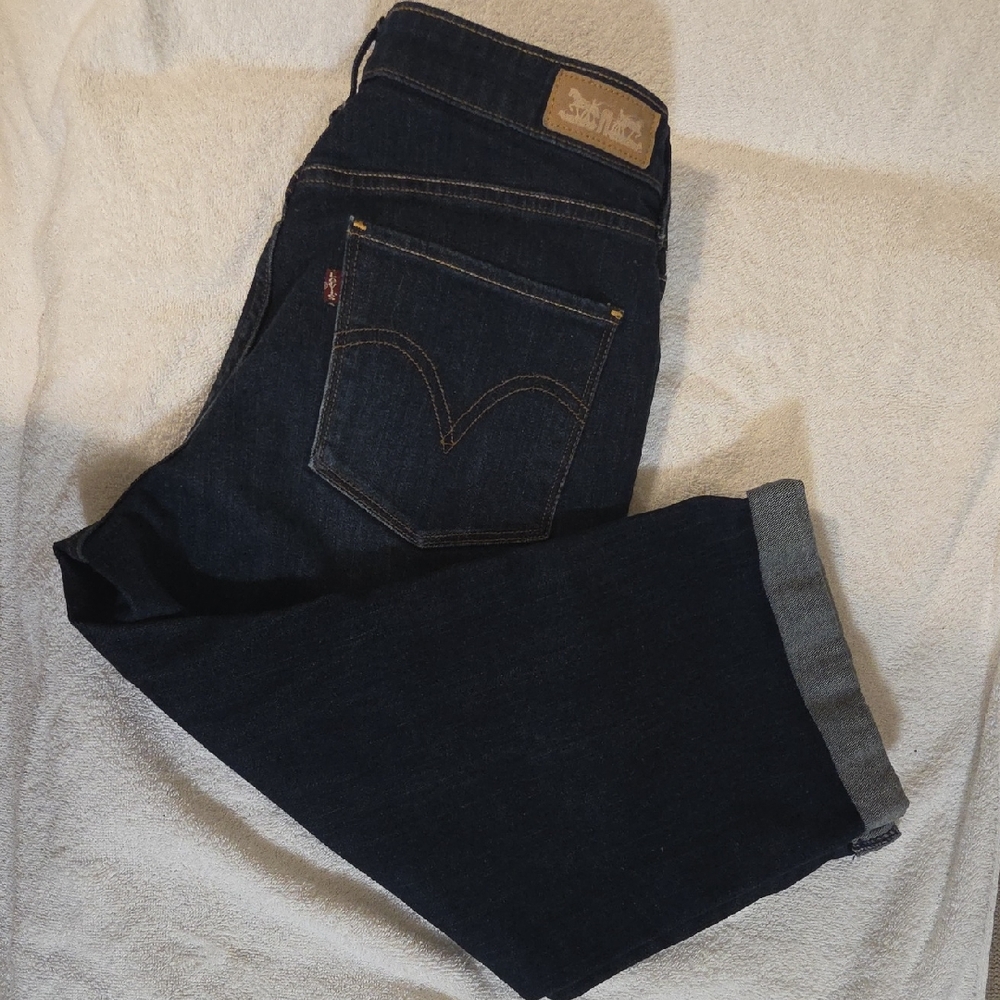 Levi’s Women’s Dark Wash Capri Straight Leg Jeans Size 29 Classic 5 Pocket Denim